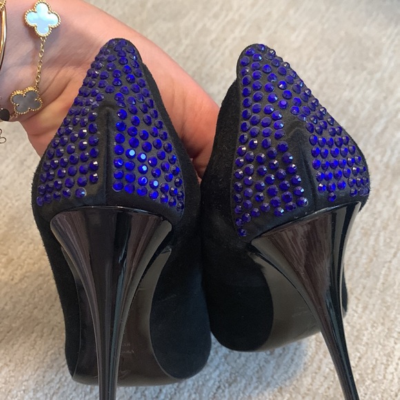 Suede black heals - Picture 6 of 6